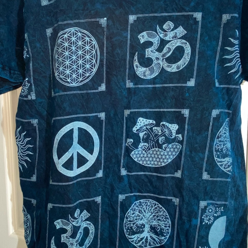 Rising International Men T-shirt S Spiritual Block Symbols Blue Graphic AA14 - Picture 2 of 6